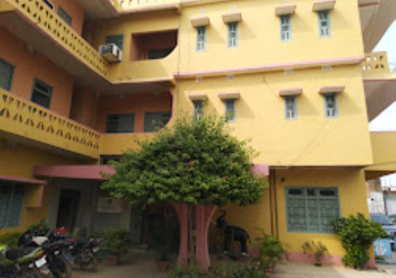 Vijieya Hotel Bihar Saharsa Exterior foto